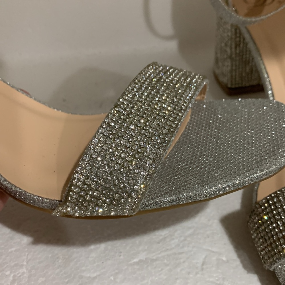 Silver sparkle shoes - Picture 3 of 12